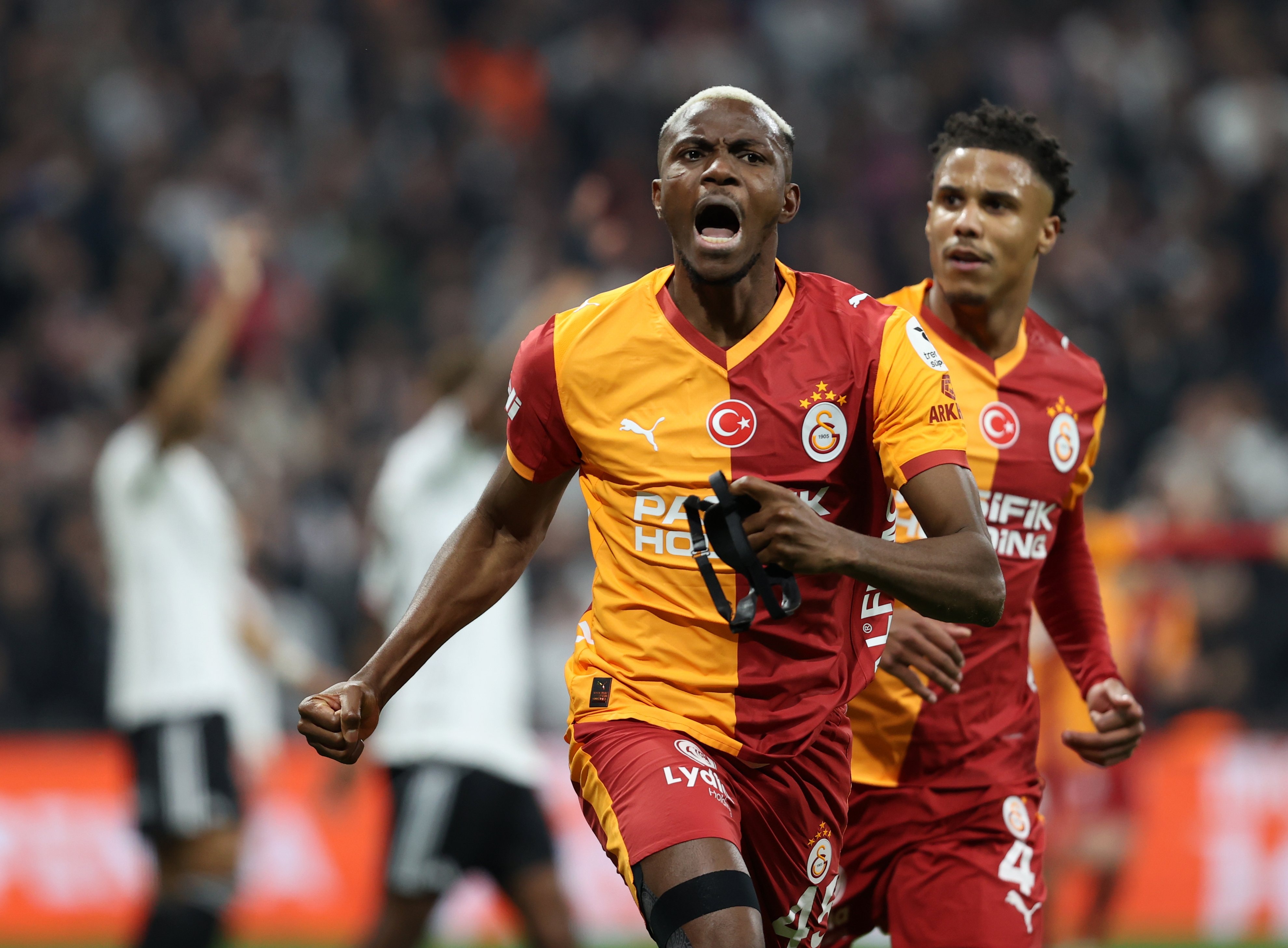 Galatasaray'a Osimhen müjdesi! Takımla birlikte çalıştı