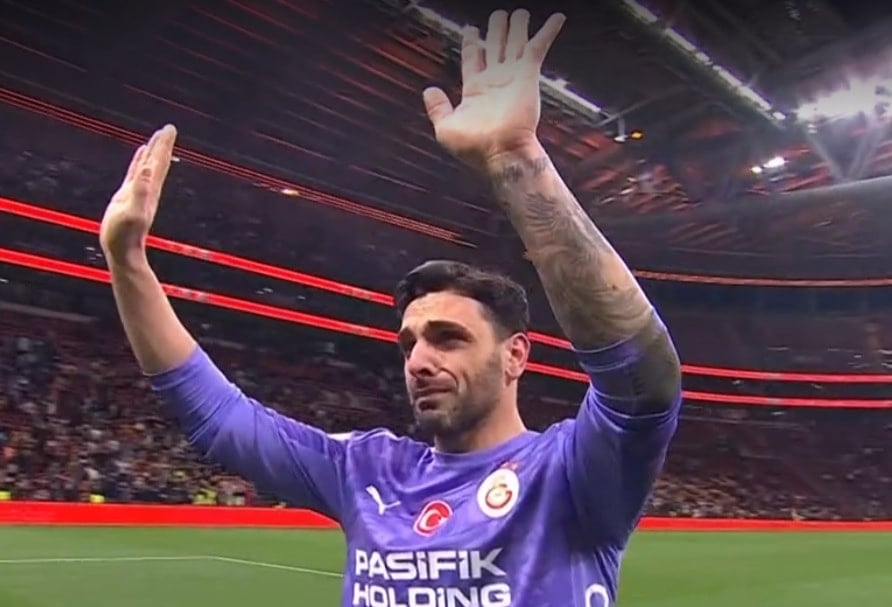 Günay Güvenç'e önce tepki, sonra alkış! Gözyaşlarını tutamadı