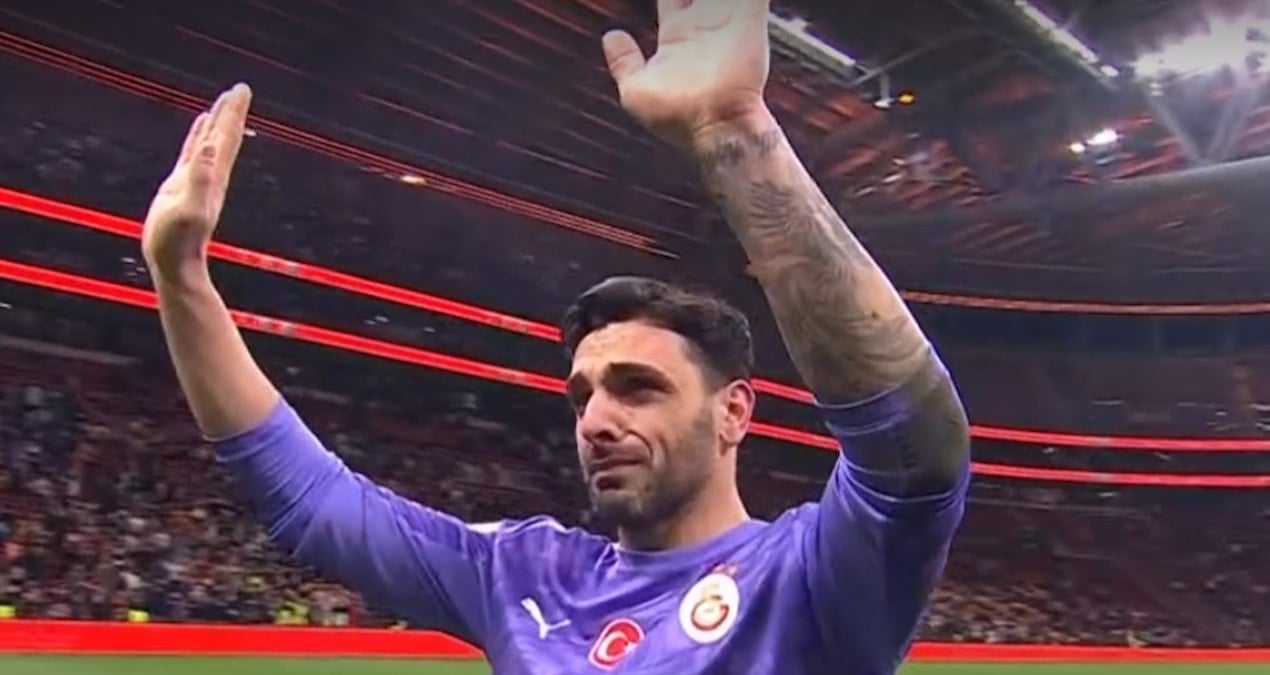 Günay Güvenç'e önce tepki, sonra alkış! Gözyaşlarını tutamadı