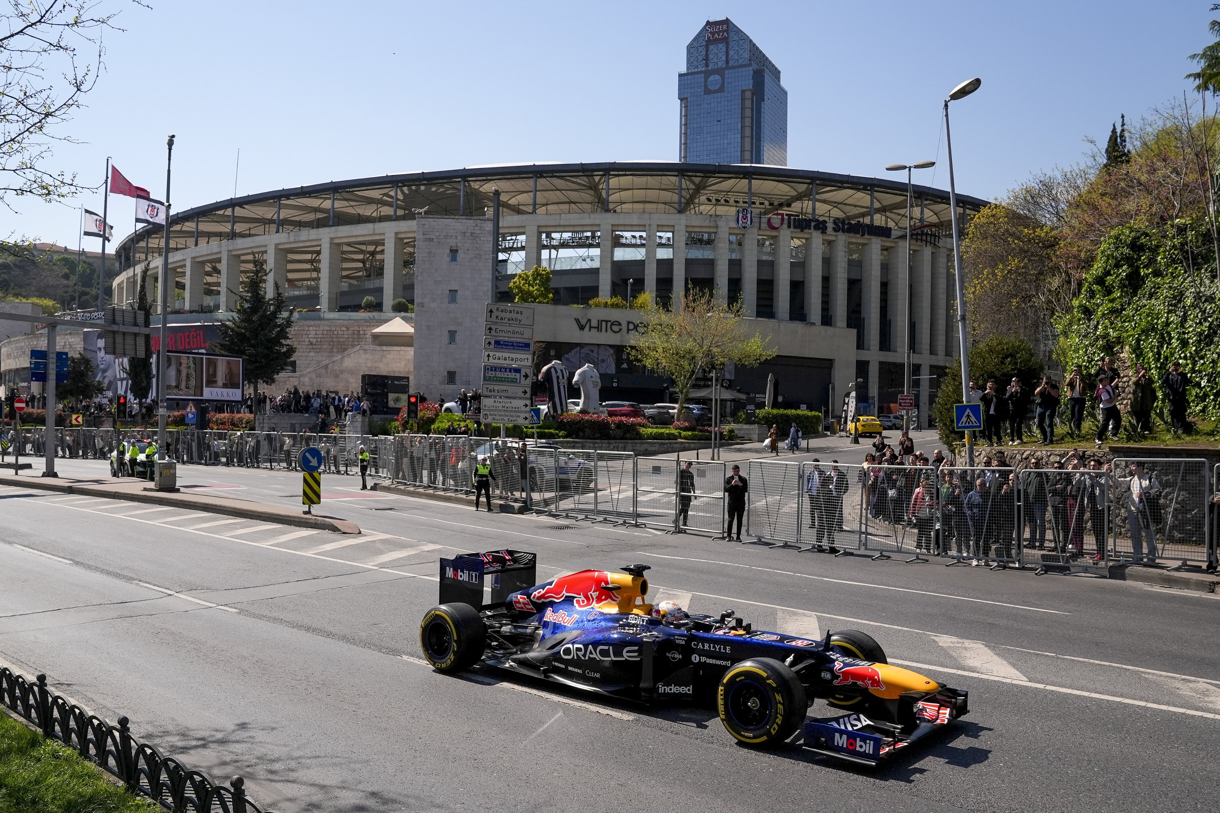 Formula 1 Türkiye'ye geri döndü! 5 yıllık anlaşma