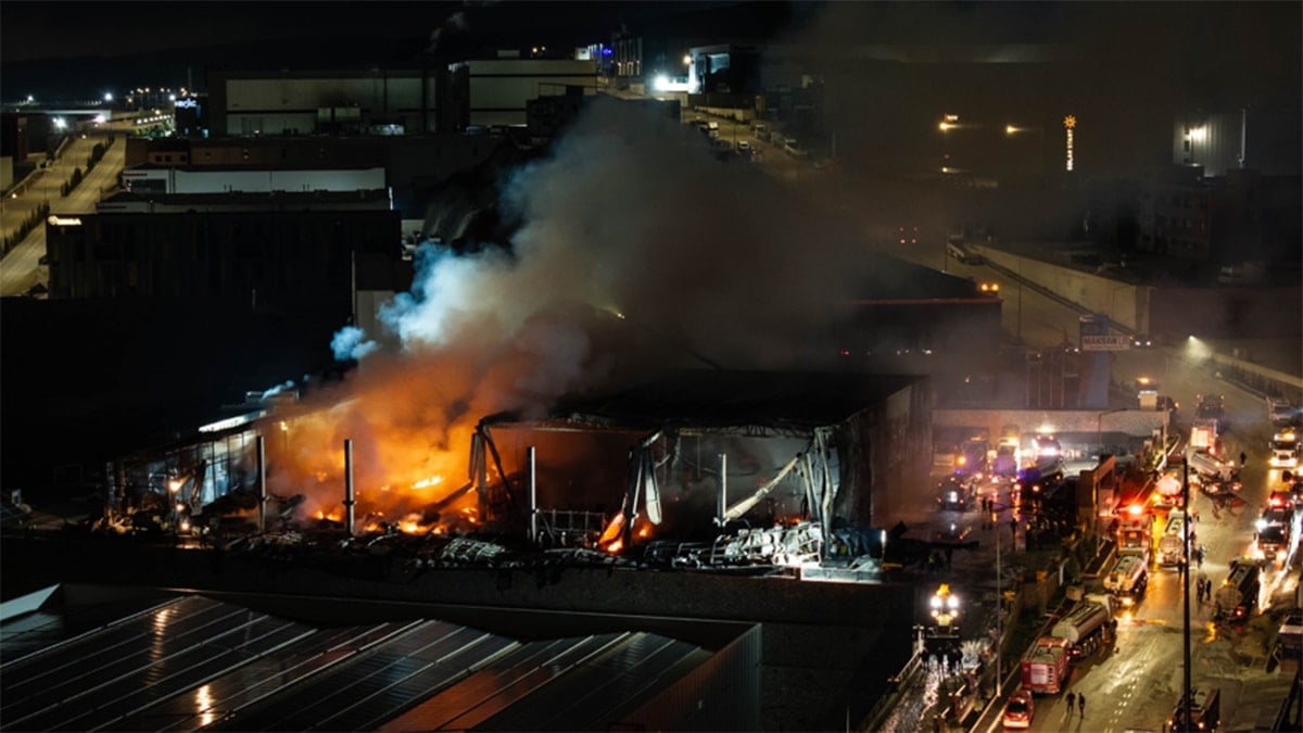 Ankara'da ilaç fabrikasında yangın