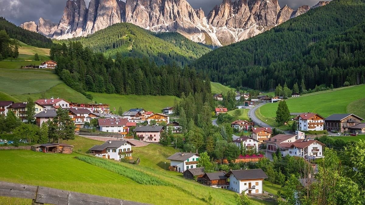 Bir euroluk evler kapış kapış satıldı: Komşu köyler de sıraya girdi