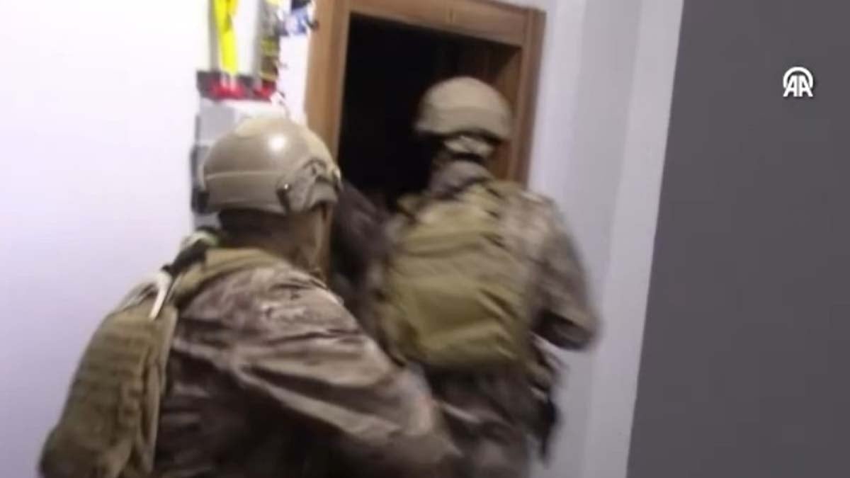 IŞİD terör örgütüne operasyon: 9 gözaltı