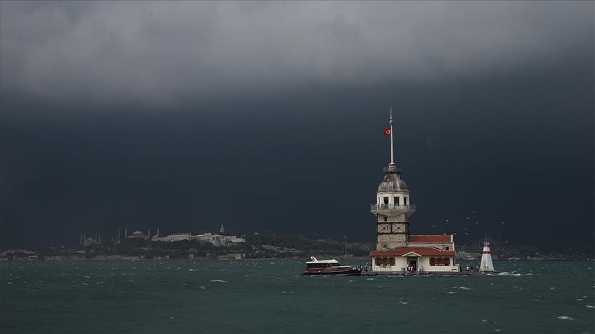 Meteoroloji, bakanlık ve valilik uyardı; İstanbul'da saatlerce sürecek yağış başladı