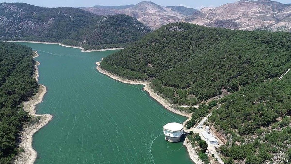 Tamamen kuruyan barajda rekor artış
