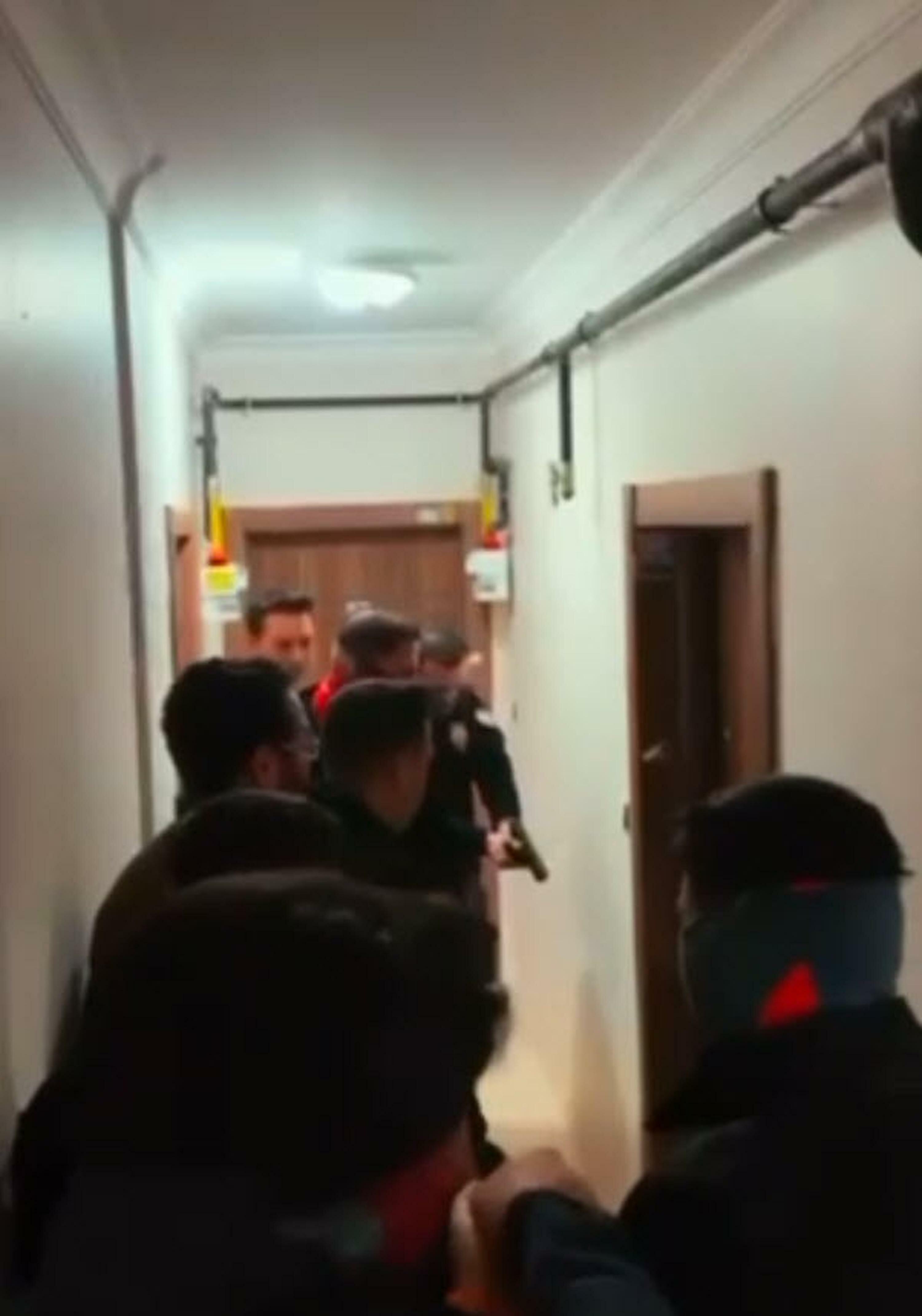 Uyuşturucudan yakalandı, arandığı ortaya çıktı