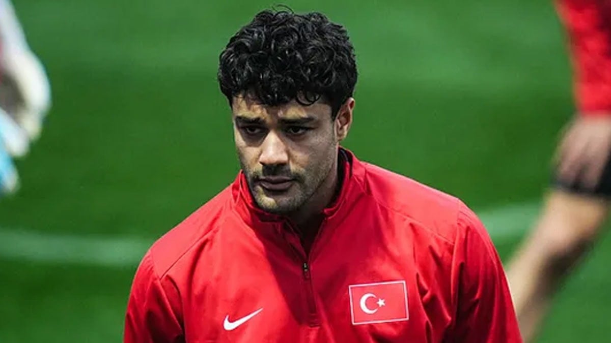 Galatasaray ile adı anılan milli yıldız kararını verdi