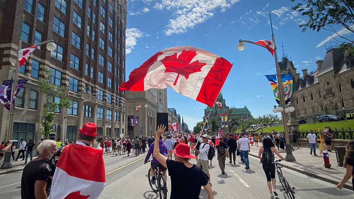Kanadalılar Avrupa Birliği'ne sıcak bakıyor! Katılmak isteyenlerin oranı artıyor