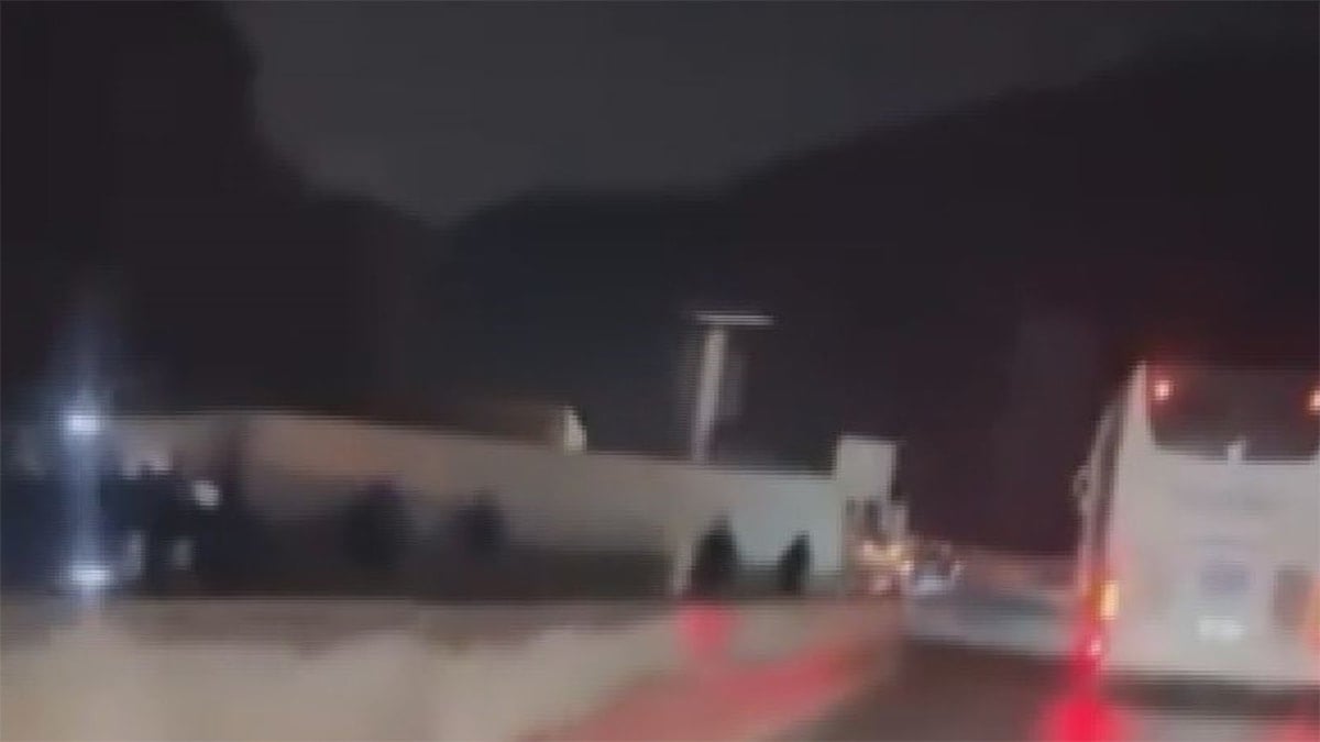 3 TIR çarpıştı, kilometrelerce araç kuyruğu oluştu