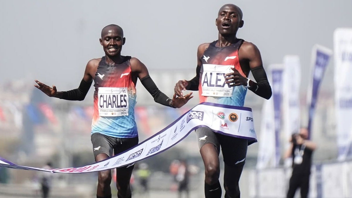 21. İstanbul Yarı Maratonu'nda kazananlar belli oldu: İkizler yarışa damga vurdu