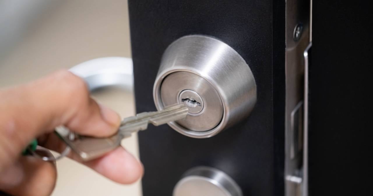 Kapınızı asla 3 kez kilitlemeyin! Sebebini çilingir ustaları açıkladı