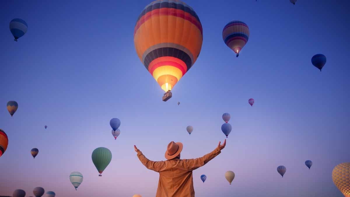 Mayıs ayında aşk, para ve kariyerde zirveyi görecek 3 burç 