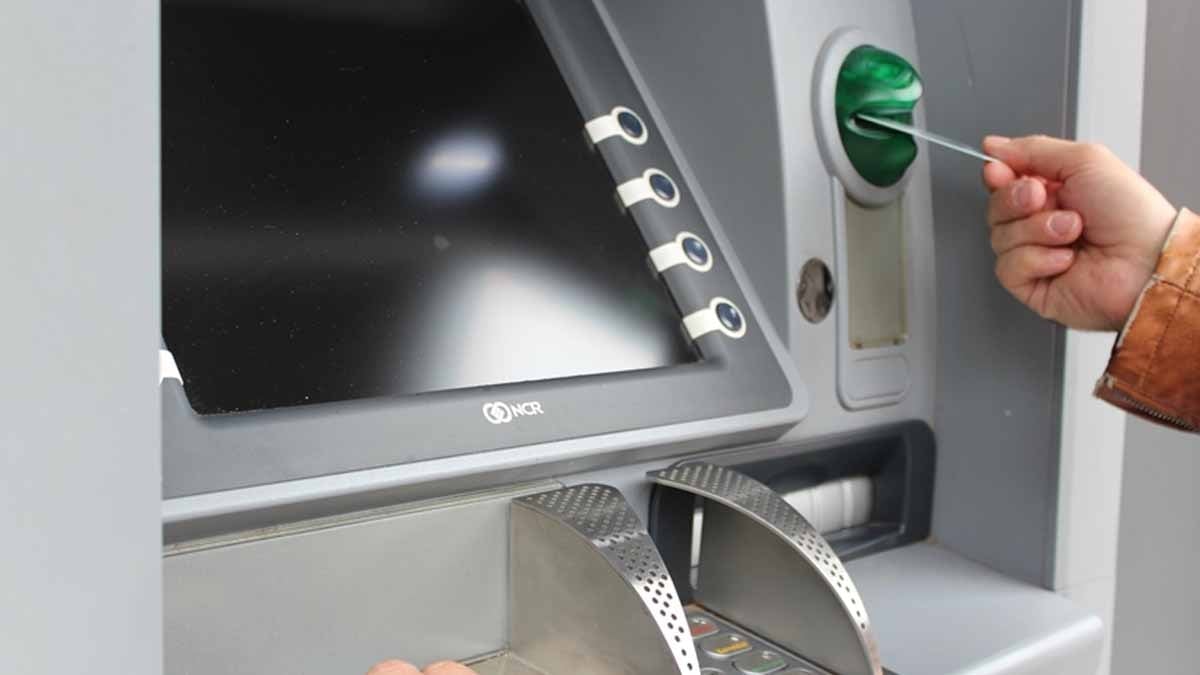 ATM'lerde yeni dönem resmen başladı, bundan böyle nakit parayı bu şekilde çekeceksiniz