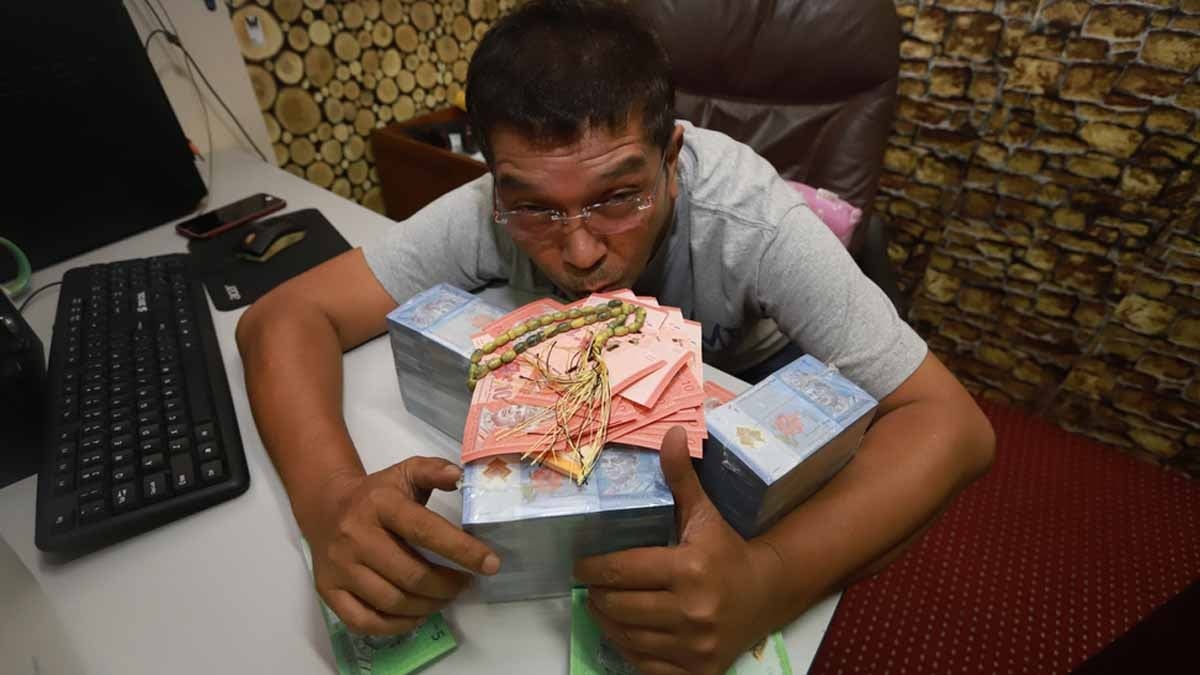 30-30-30-10 yöntemiyle zengin oldu