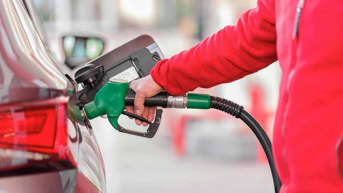 Petrol fiyatları düştü: İndirimi pompaya yansıtmayan istasyonlara ağır yaptırım yolda, denetimler başladı!