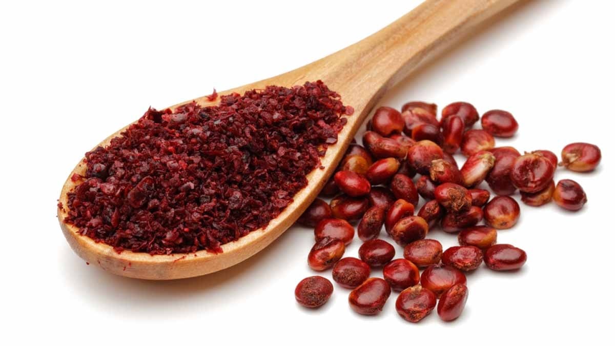 Bu kırmızı tozu tuz yerine kullananlar şaşırıyor