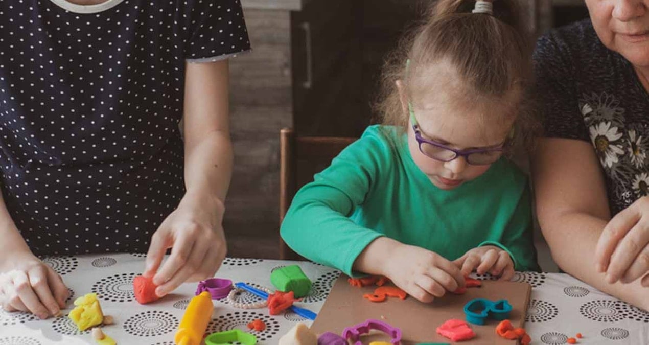 15 yıl başkasının çocuklarını büyüttü, veda günü çantadan ev tapusu çıktı