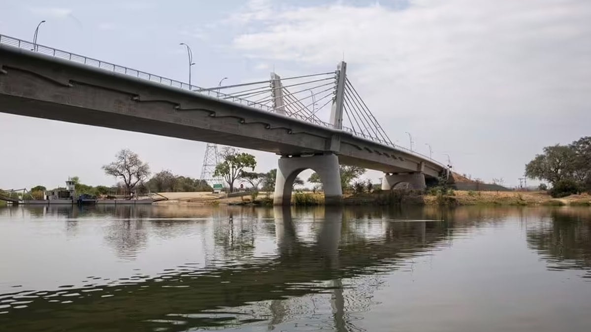 Dünyada aynı anda 4 ülkeyi görebileceğiniz tek köprü