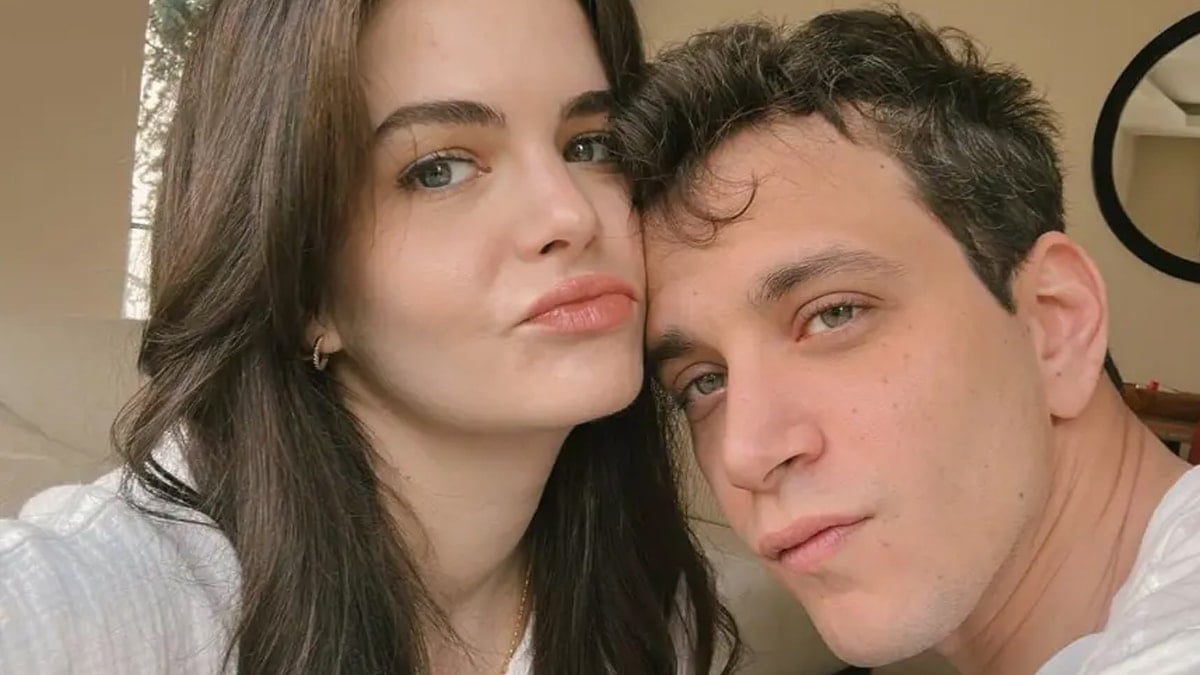 Boşanma iddiaları sonrası yüzüksüz paylaşım