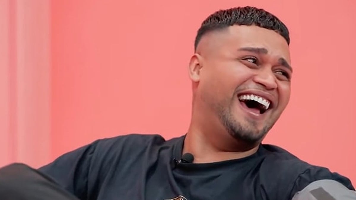 Kolunda servet taşıyor: Değerinin 450 bin dolar olduğu ortaya çıktı