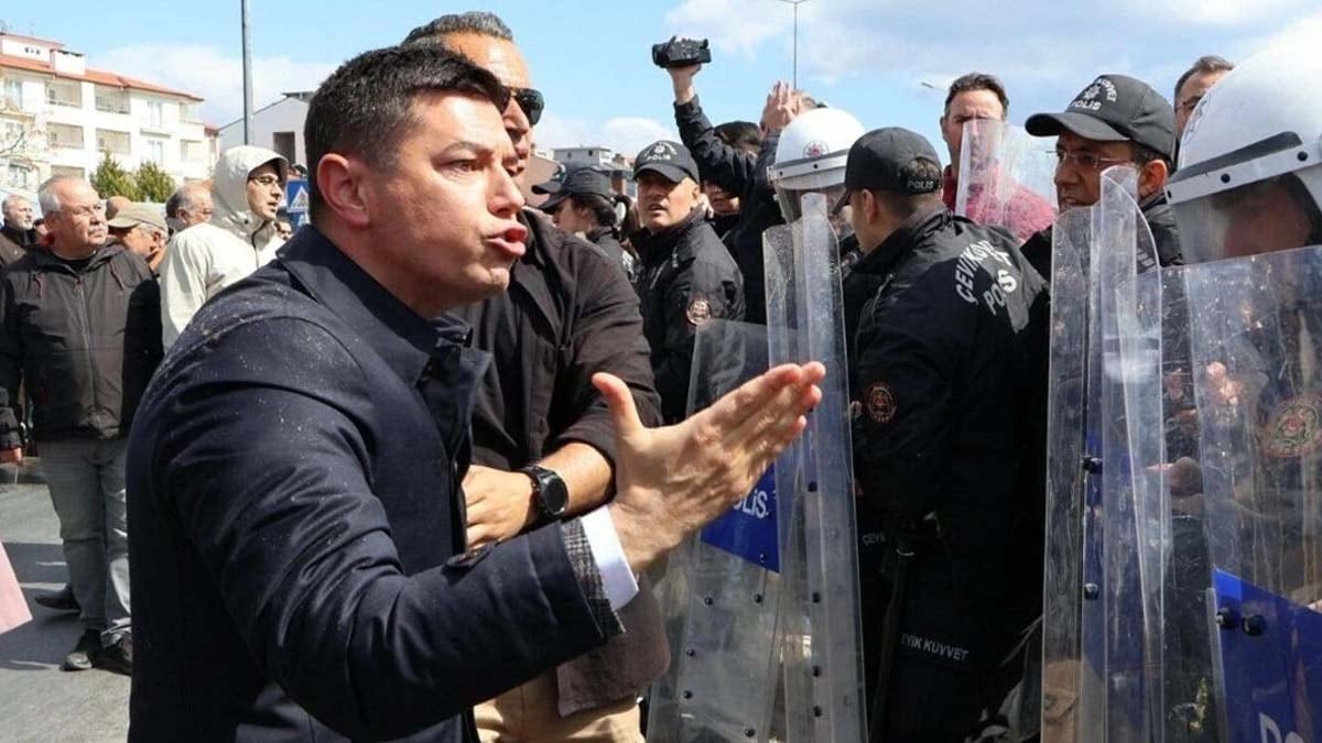 CHP'li belediye başkanına hapis cezası