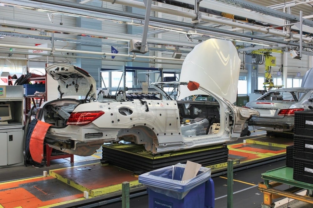 Türkiye'deki ağırlığını çekecek: Mercedes'ten 2027 yatırım kararı açıklaması