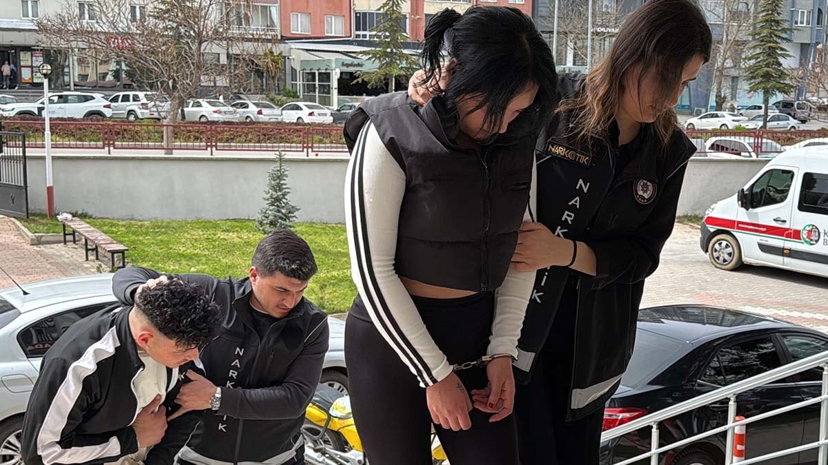 İç çamaşırına uyuşturucu gizleyen kadın tutuklandı