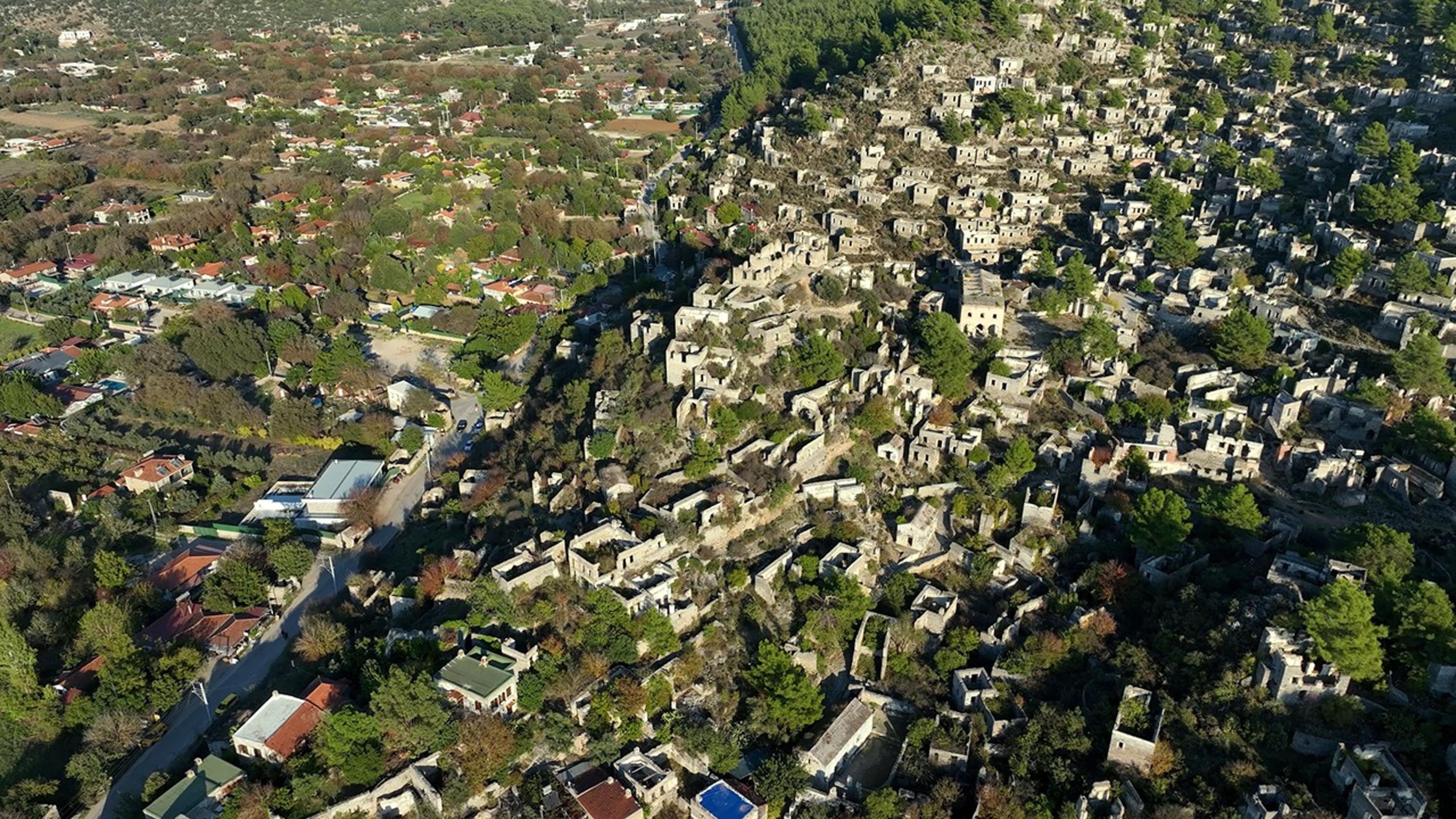 69 yıl önce terk edildi: Muğla'nın hayalet köyü görüntülendi