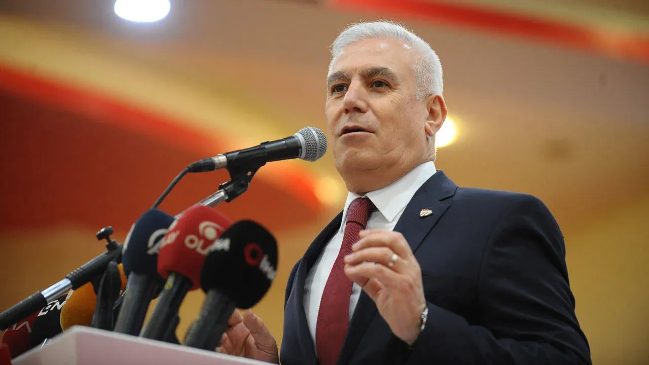 Mustafa Bozbey görevden uzaklaştırıldı