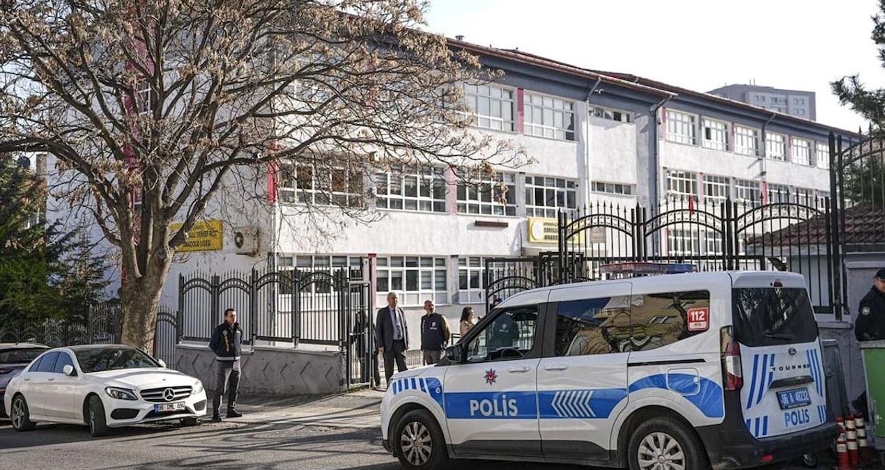 Okullarda yeni dönem! Evinde silah bulunan öğrenciye özel takip