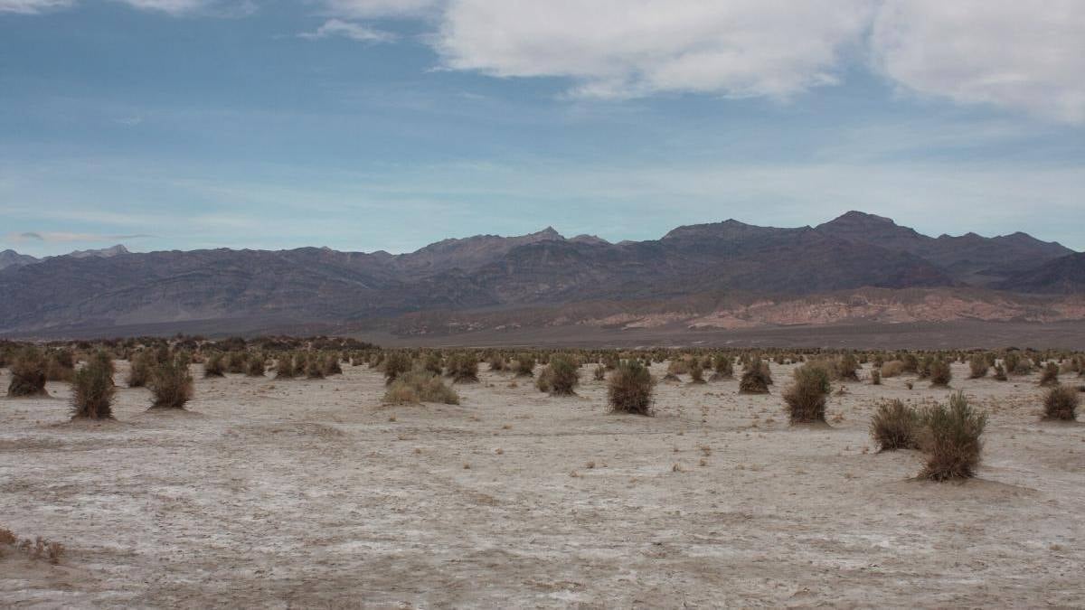 Dünyanın en yaşanmaz yeri seçildi ama turist akınına uğruyor