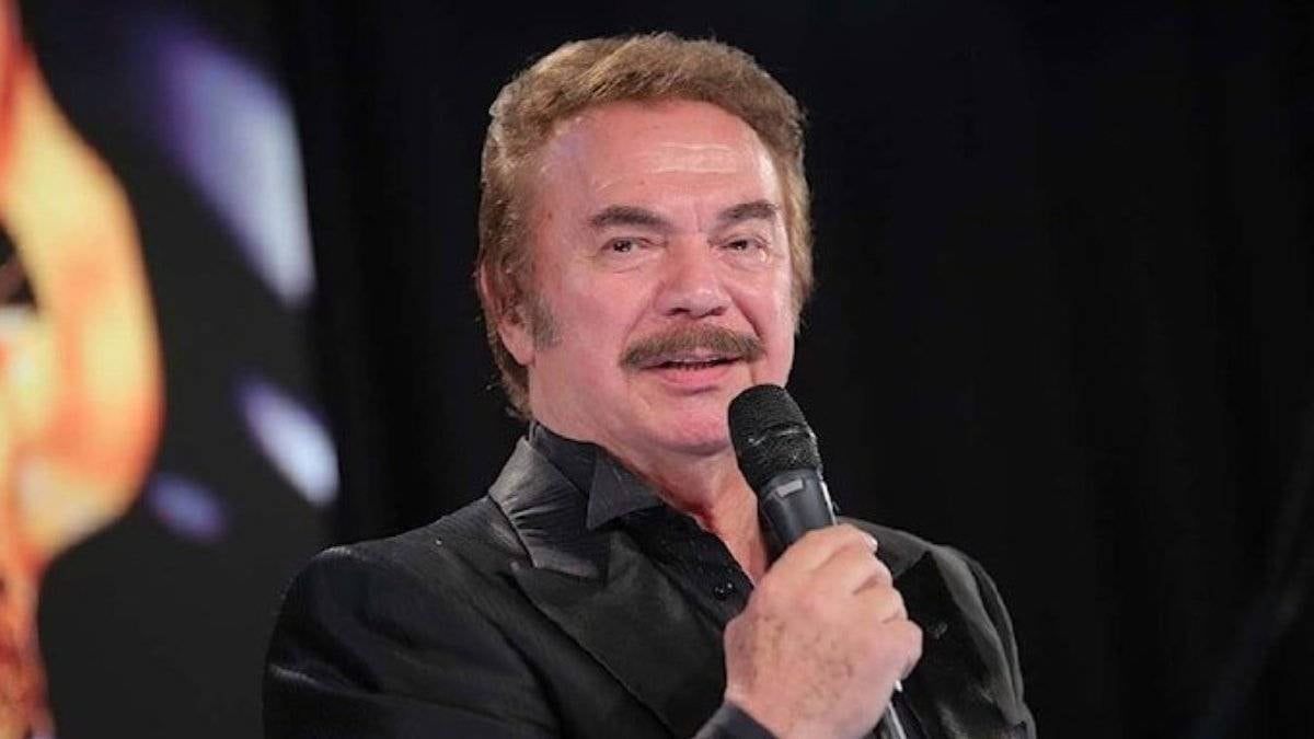 Günlerdir tedavi gören Orhan Gencebay'dan ilk görüntü