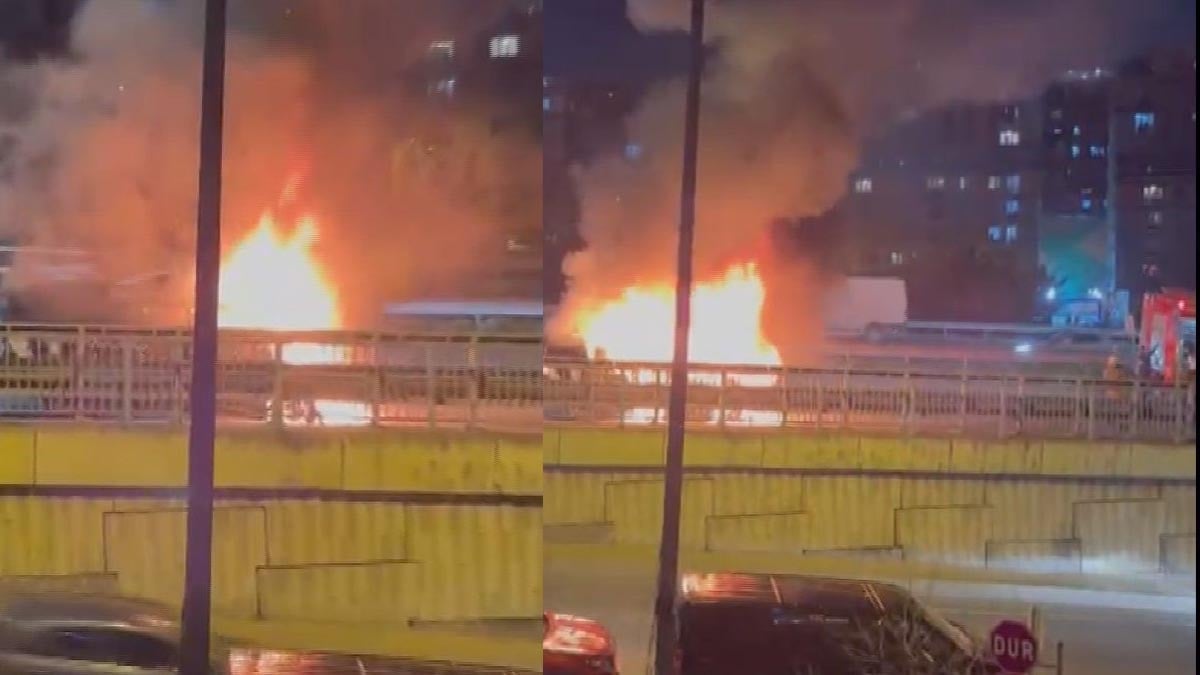 Kağıthane'de seyir halindeki taksi alev alev yandı