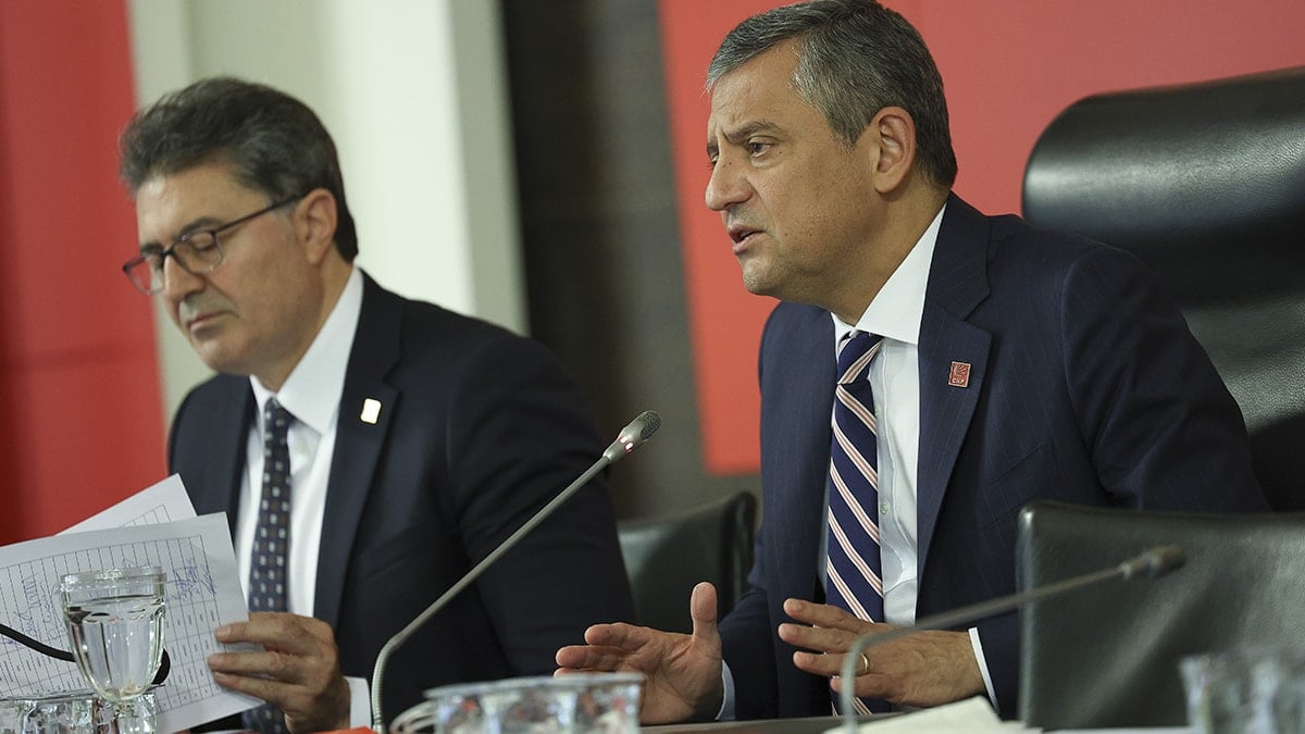 Özel'den kurmaylarına 'Mutlak Butlan' talimatı