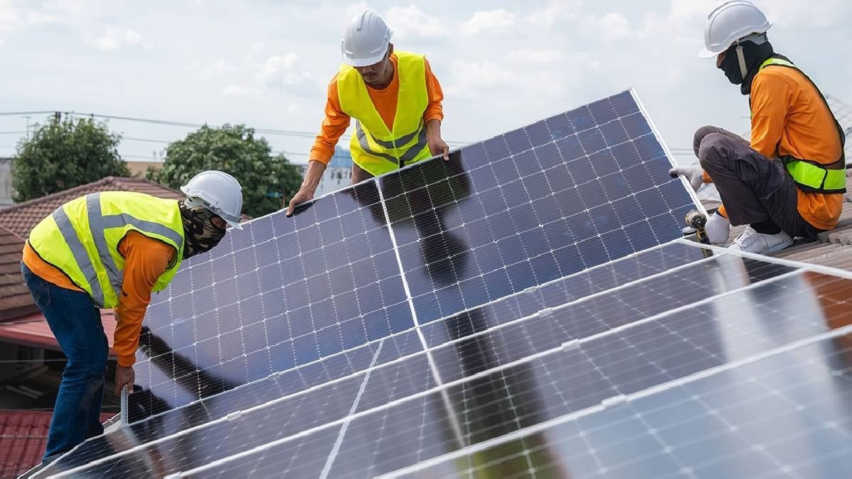 Duyan güneş panellerini tek tek çöpe atıyor: Daha ucuz ve daha çok elektrik üretiyor