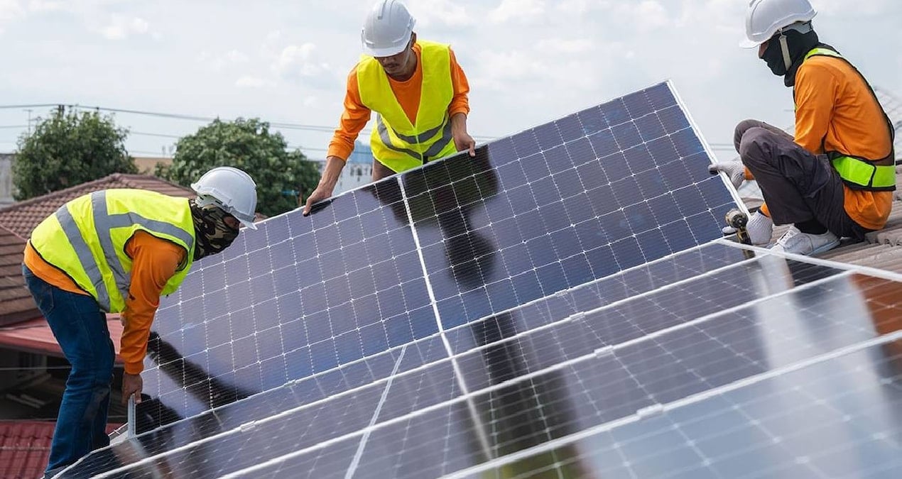 Duyan güneş panellerini tek tek çöpe atıyor: Daha ucuz ve daha çok elektrik üretiyor