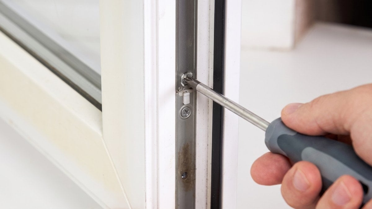 Pencerelerin yaz ayarını yapın çağrısı yapıldı: Tek bir tornavidayla yapılabiliyor