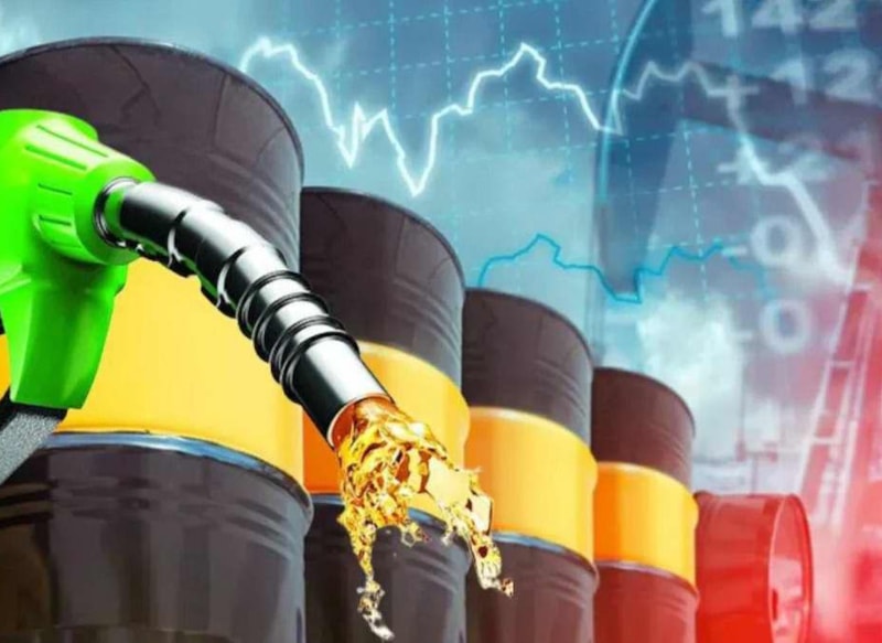 Petrolde tahminler altüst oldu!