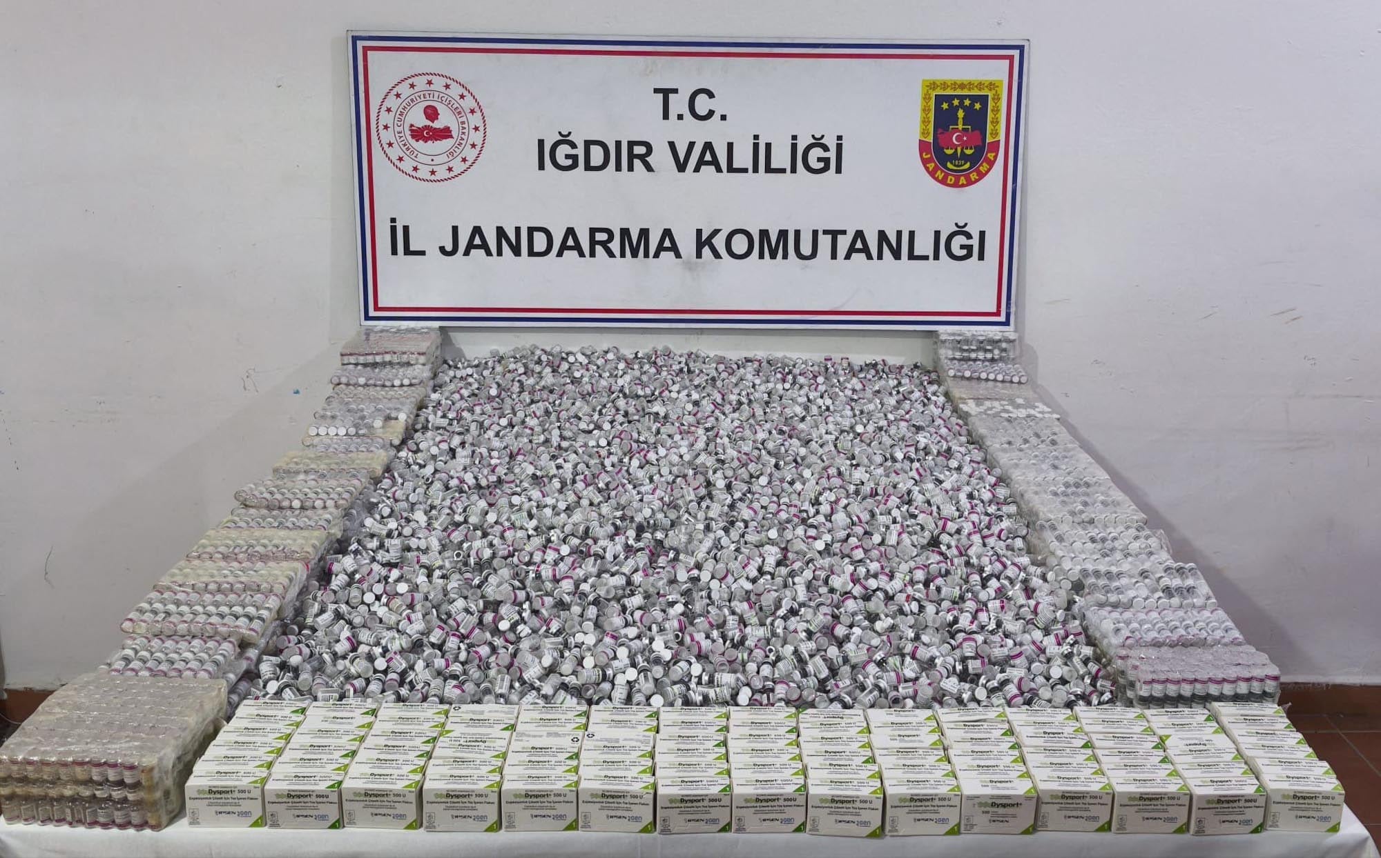 Piyasa değeri 56,7 milyon TL!  Iğdır'da kaçak botoks ilaç operasyonu