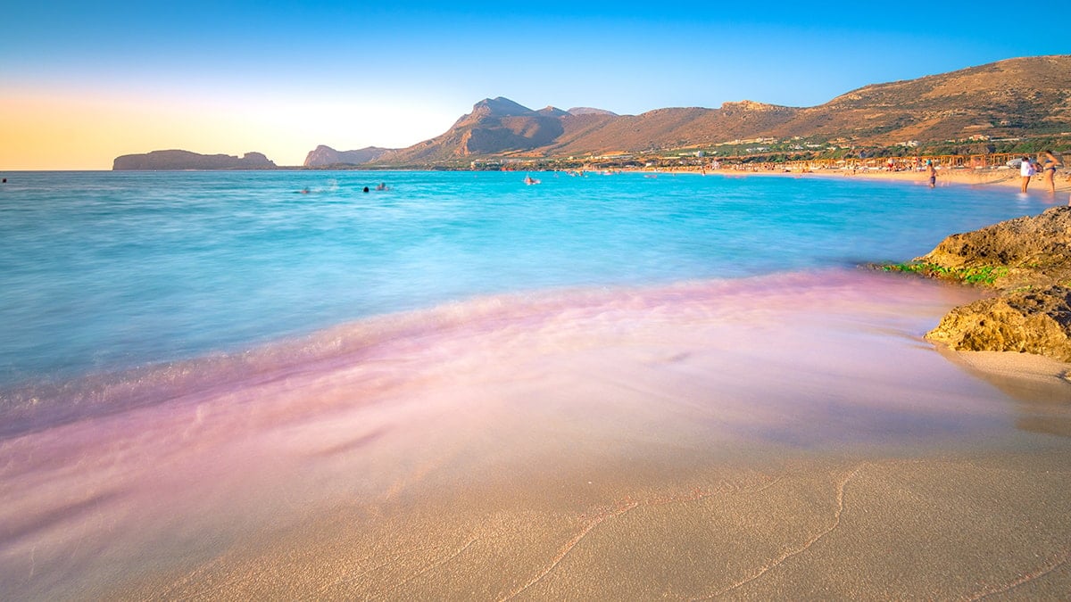 Dünyanın en iyi plajı komşuda çıktı