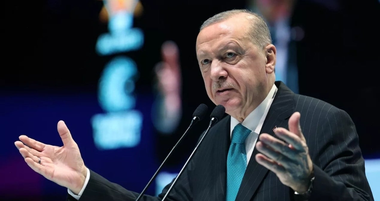 AKP'li isimden partisine uyarı: Kodlarına dönmezse ilk seçimde gider