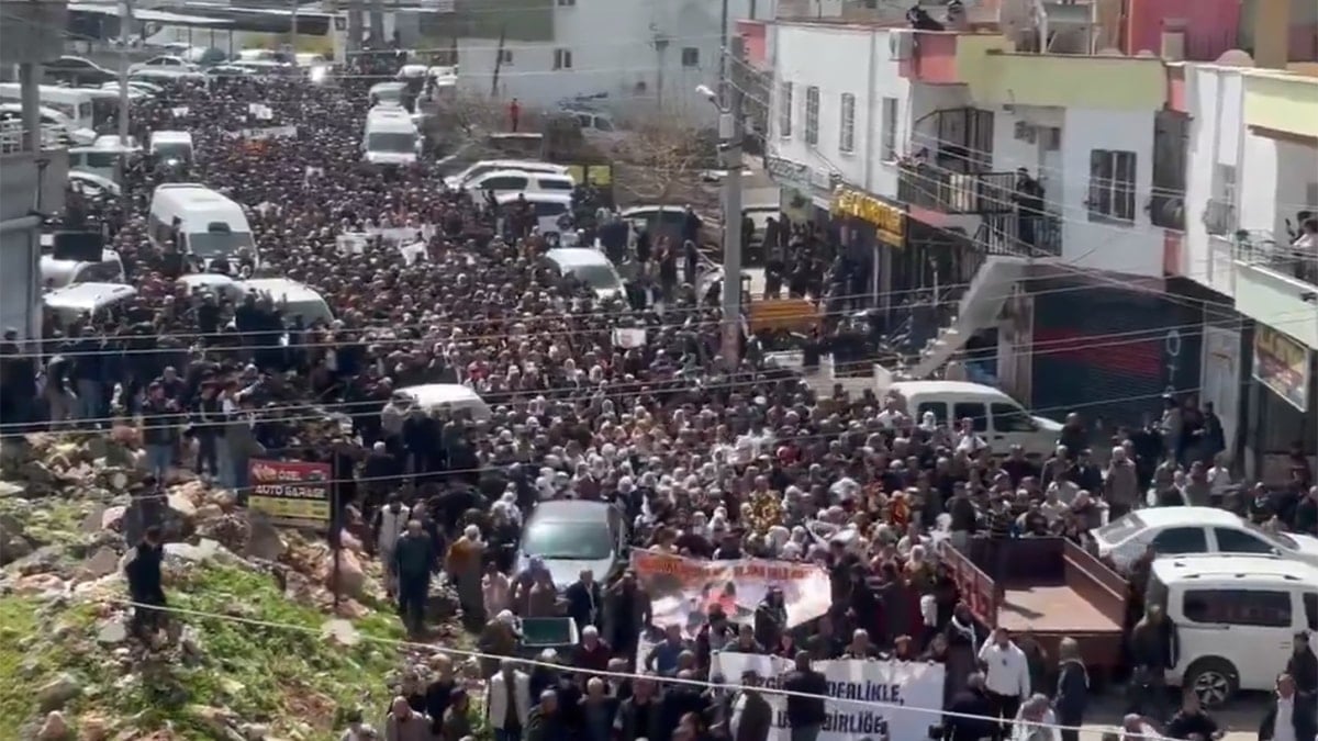 İhanet şovuna izin verildi kimse müdahale etmedi