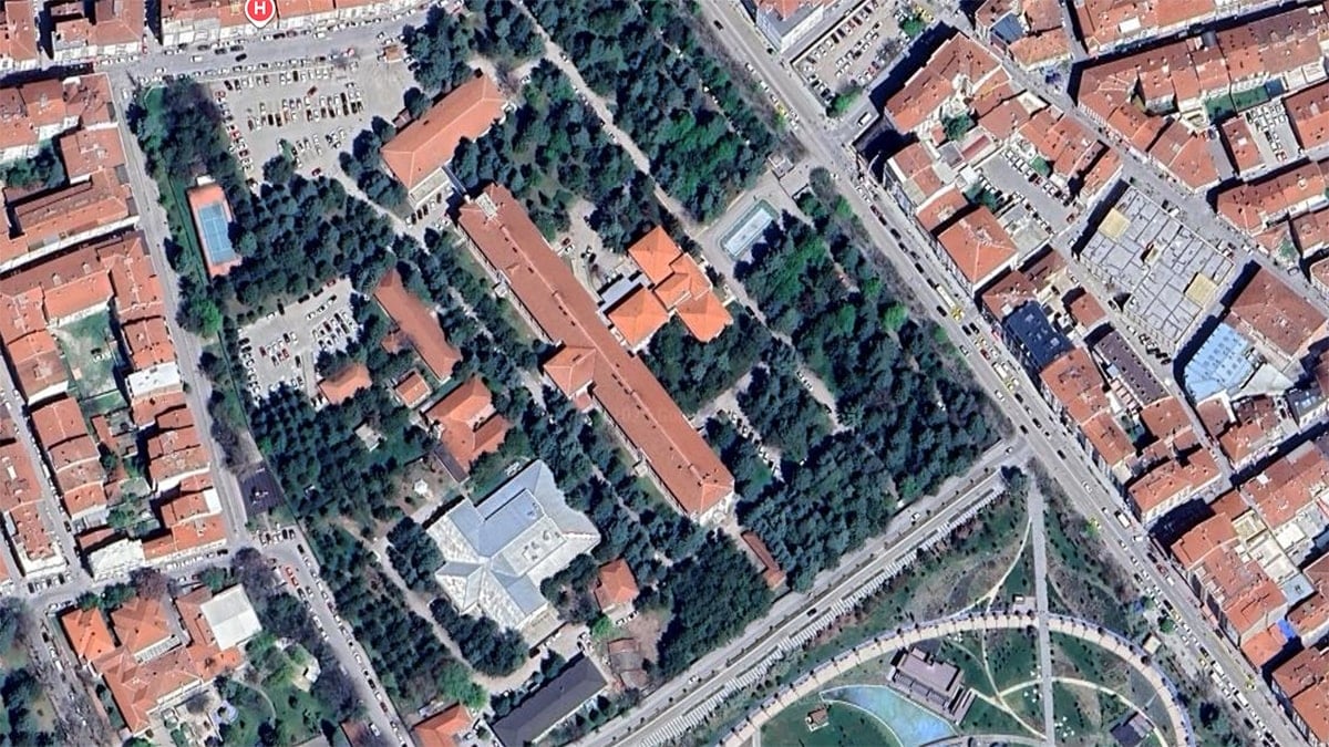 Mimarisi tek hastane satışa çıktı