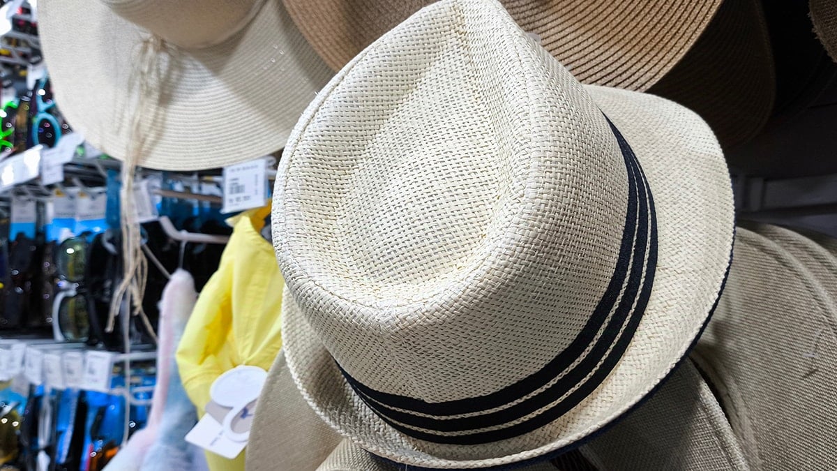 Bu ülkede şapka takmak yasak: 134 bin lira cezası var 