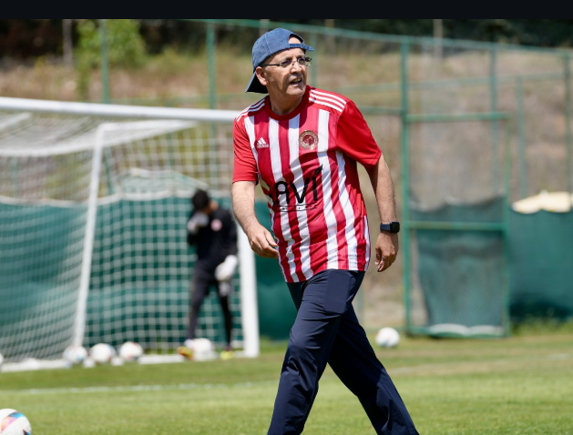 Mehmet Şimşek'ten Batman Petrolspor paylaşımı