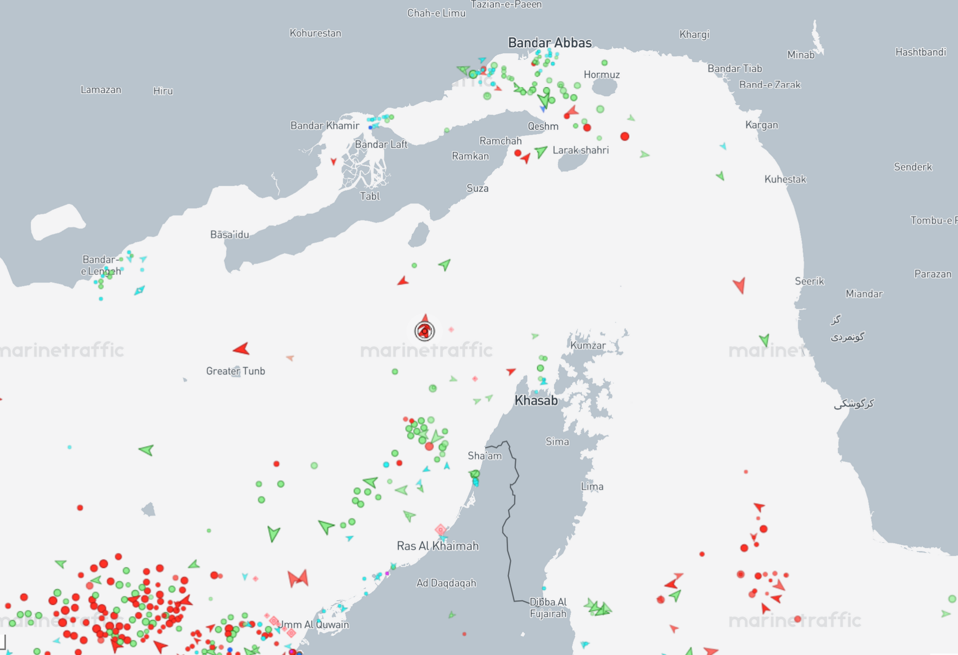 Dünyanın gözü bu iki gemide: Hürmüz'ü geçerlerse bir ilke imza atılacak
