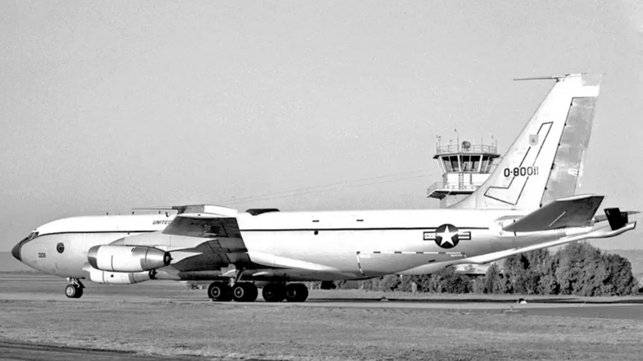 Hava filosuna ağır darbe alan ABD, 68 yıllık uçakları mezardan çıkardı