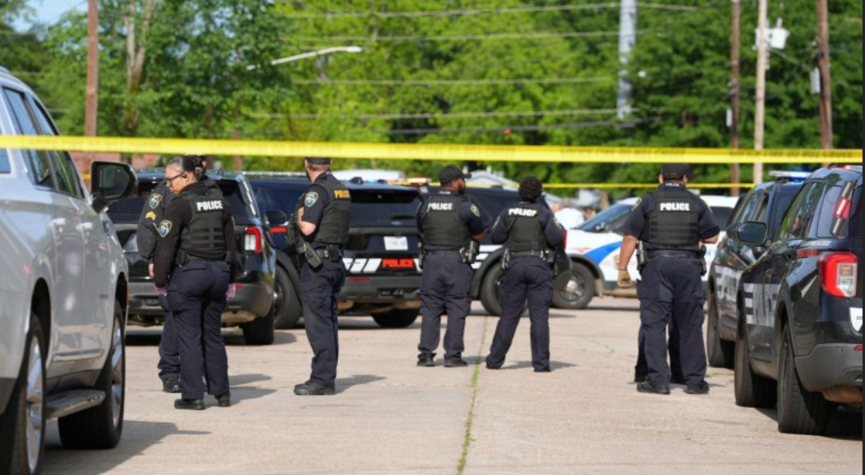 Cinnet geçirdi, 7'si öz evladı 8 çocuğu katletti: En küçüğü 1 yaşındaydı