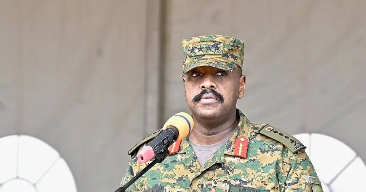 Türkiye düşmanı Bakan'dan Türk kadınları hakkında sapıkça paylaşım