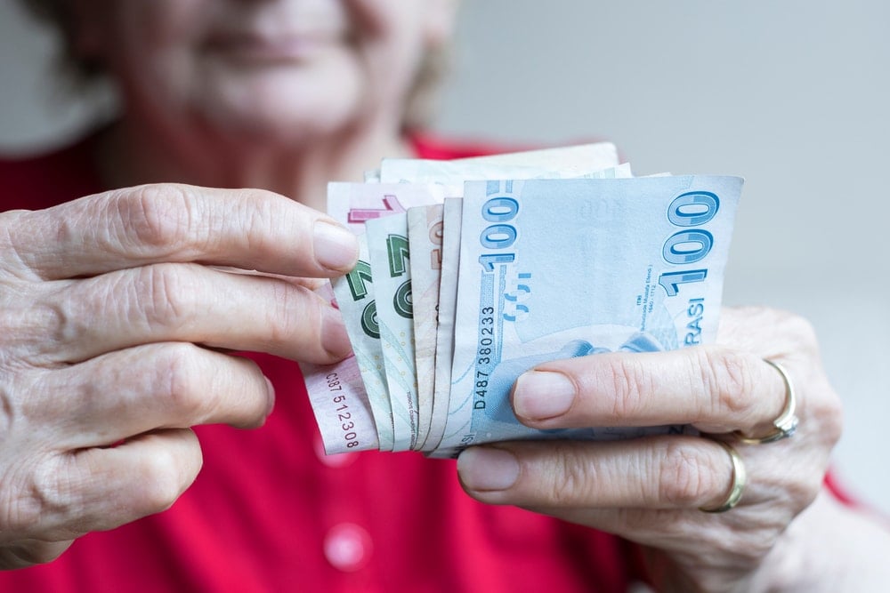Emekli ikramiyesi belli oldu ama herkes aynı parayı almayacak: İşte ödeme tablosu
